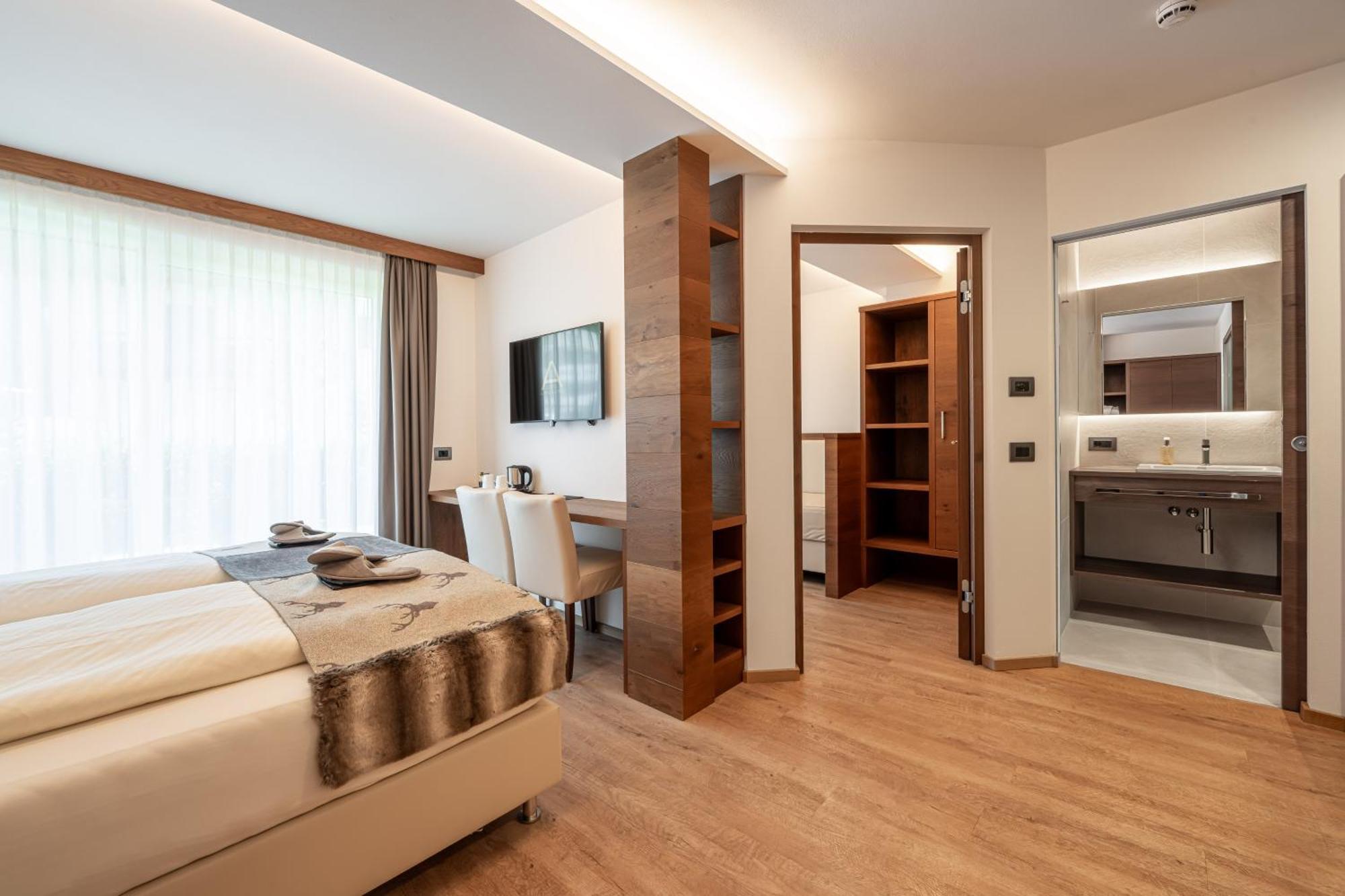 Arya Alpine Lodge Selva di Val Gardena Eksteriør bilde