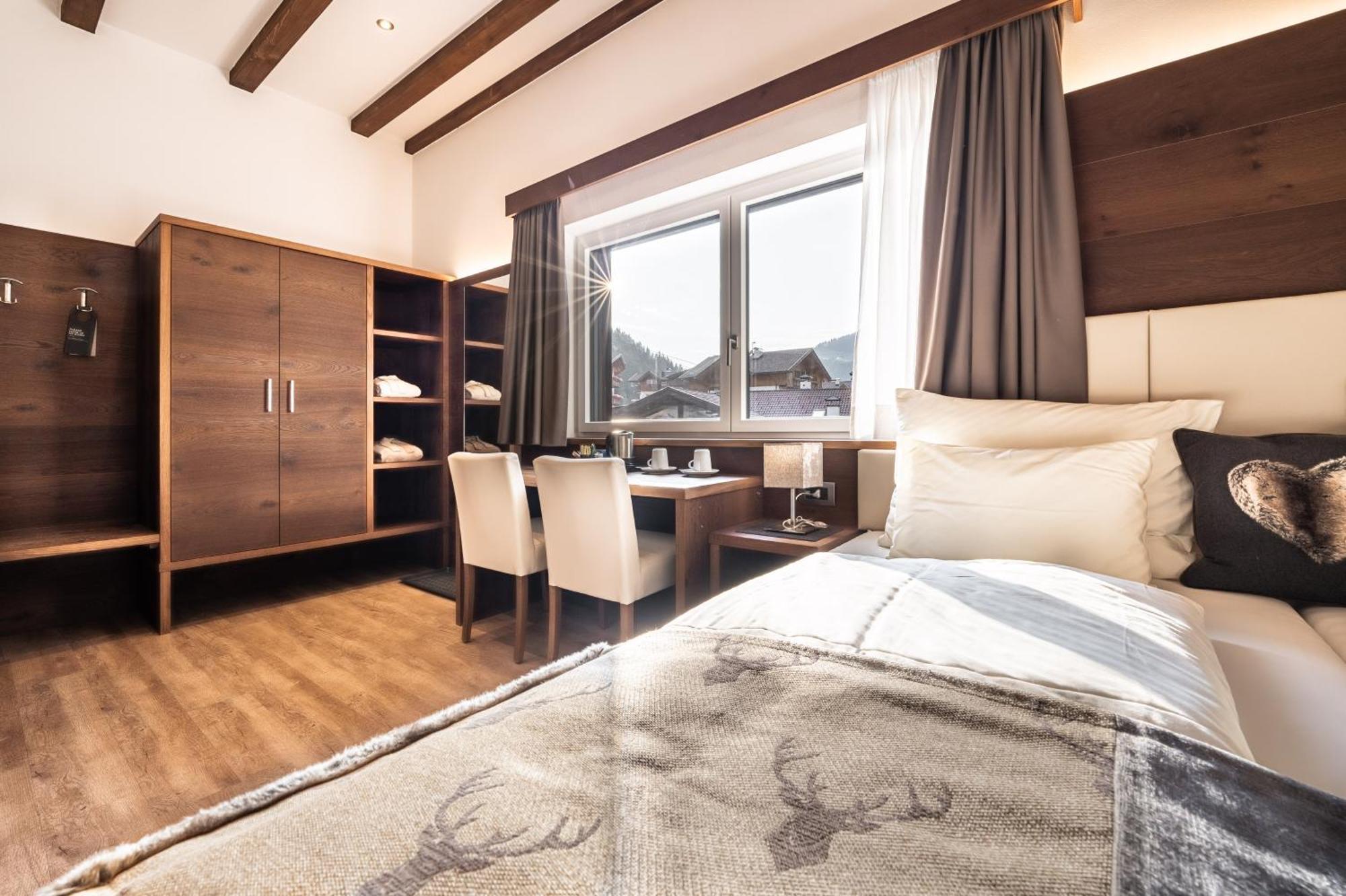Arya Alpine Lodge Selva di Val Gardena Eksteriør bilde