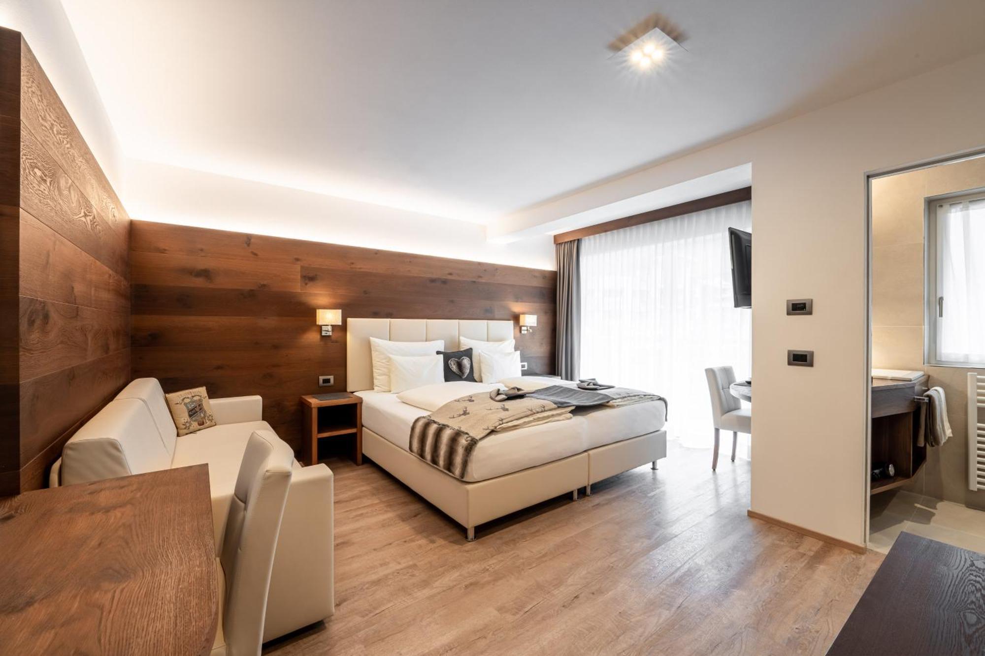 Arya Alpine Lodge Selva di Val Gardena Eksteriør bilde